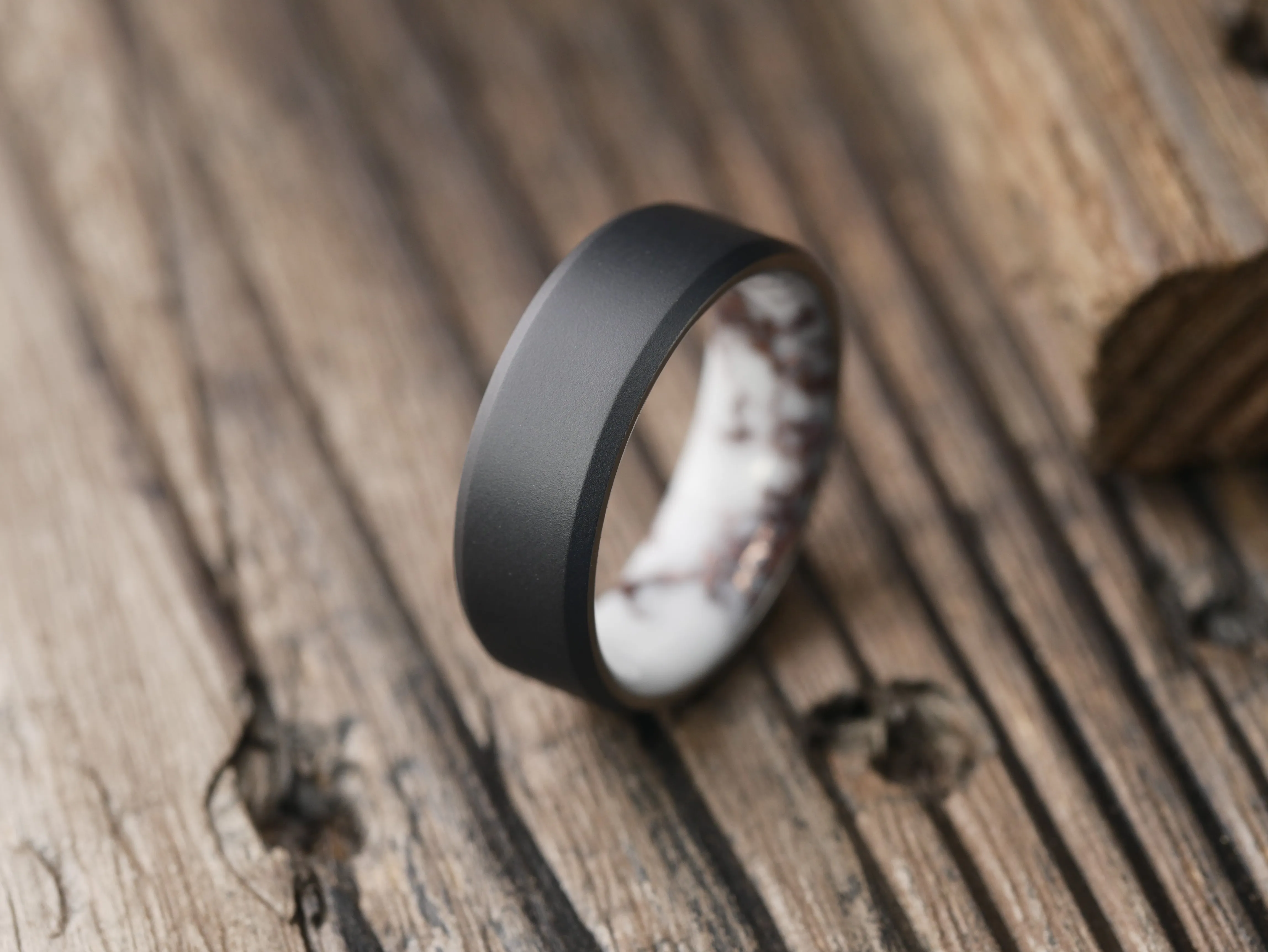 Black Duality (White w/Copper Matrix)