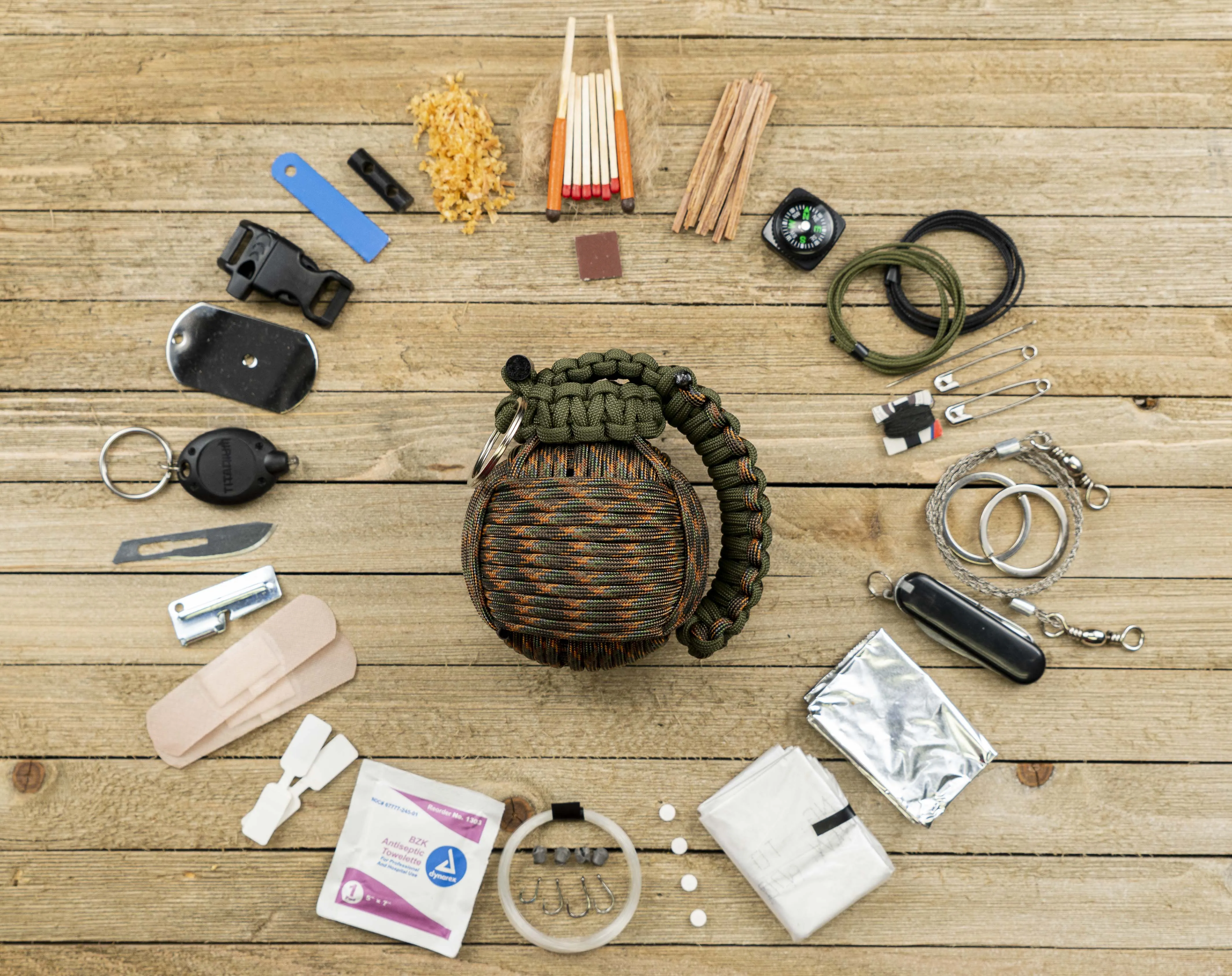 Bug Out Frag Advanced Paracord Survival Kit (Maple Camo)