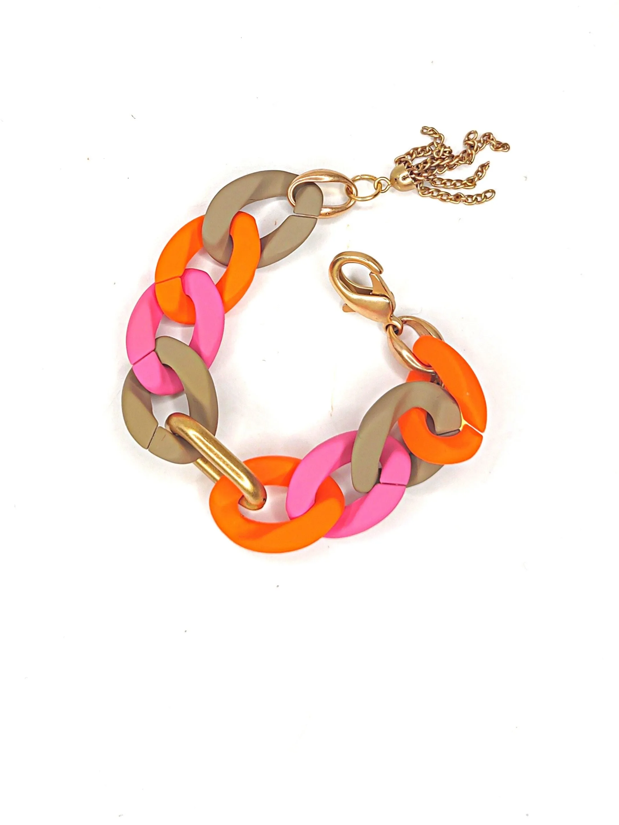 Chunky Acrylic Chain Bracelet With Tassel