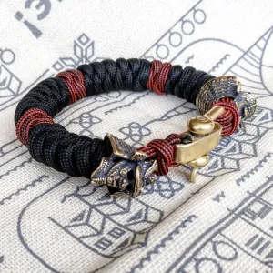 Custom bracelet "SAMURAI", made of paracord and original brass beads "Samurai helmet".  A great gift for everyone who likes Celtic knots.