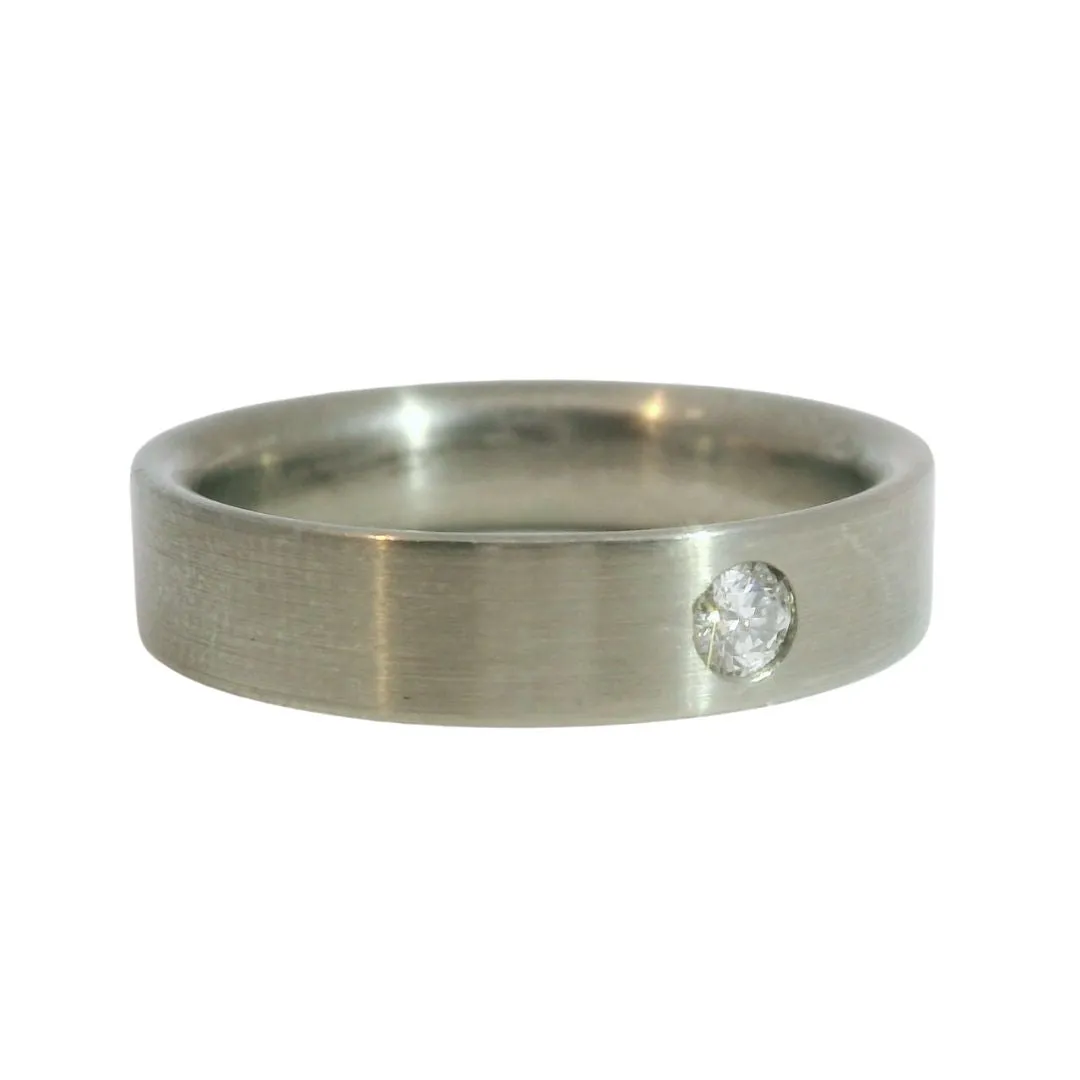 Diamond Detail & Titanium Band