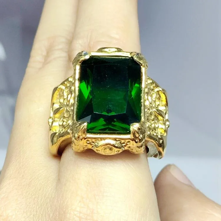 European And American Exaggerated Ins Fashion Punk Exquisite Carved Green Big Gems Men's And Women's Ring Titanium Steel 18K Gold Ring
