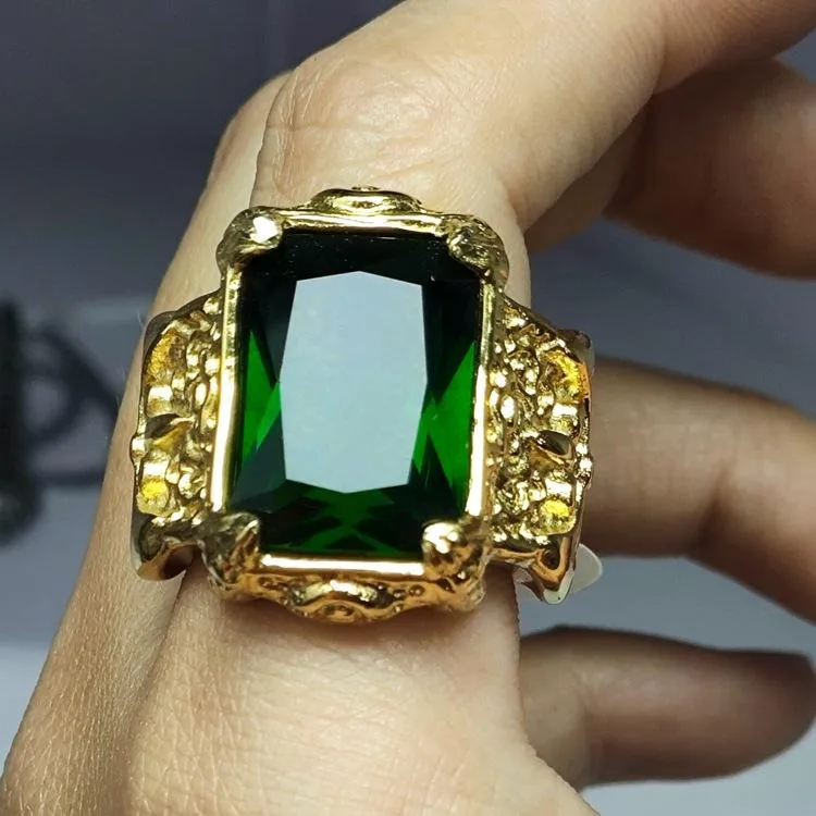 European And American Exaggerated Ins Fashion Punk Exquisite Carved Green Big Gems Men's And Women's Ring Titanium Steel 18K Gold Ring