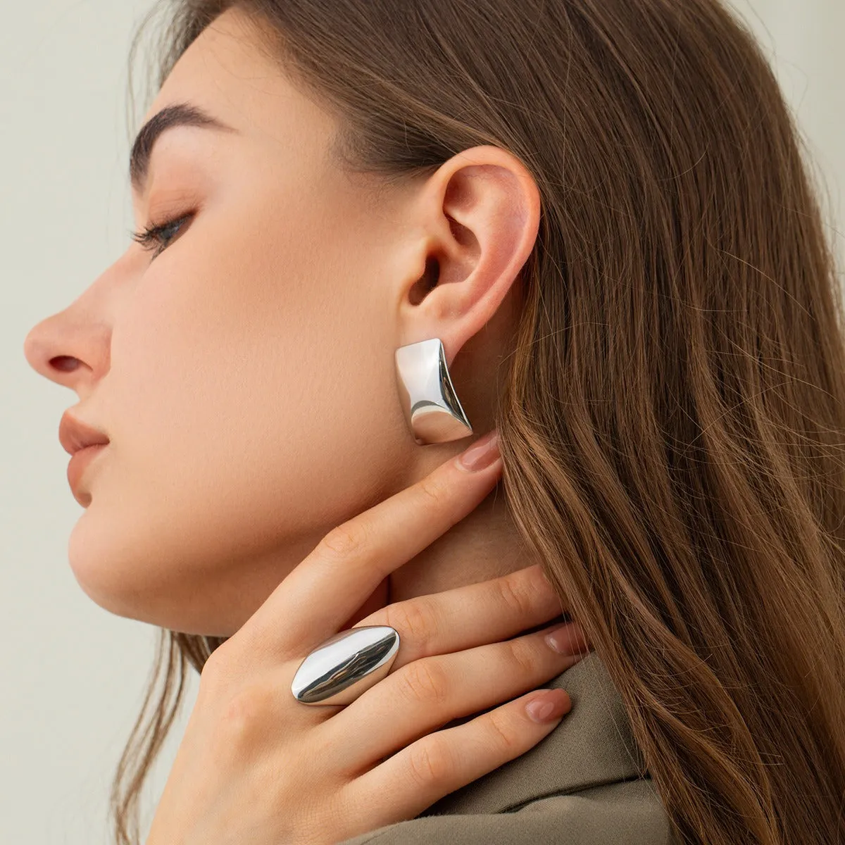 Exaggerated Personality, Chubby Oval Design and Versatile Ring