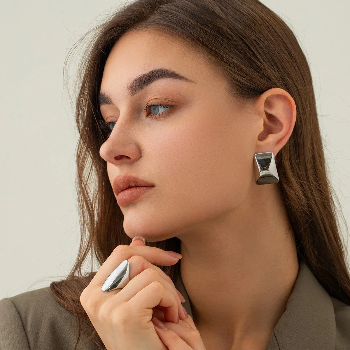 Exaggerated Personality, Chubby Oval Design and Versatile Ring
