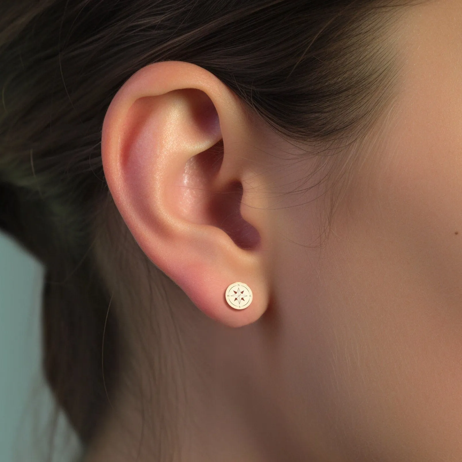 Gold Compass Stud