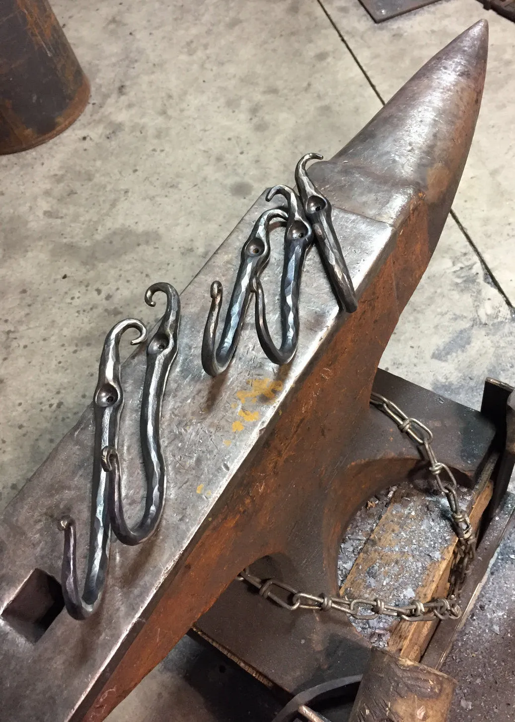 Hook, 9-inch Curled
