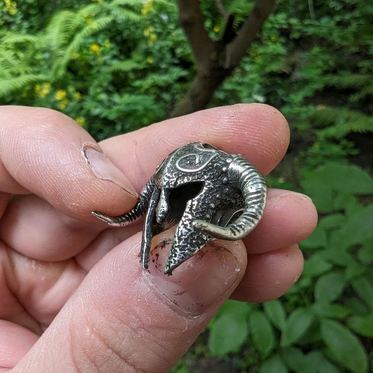 Horned viking helmet paracord bead