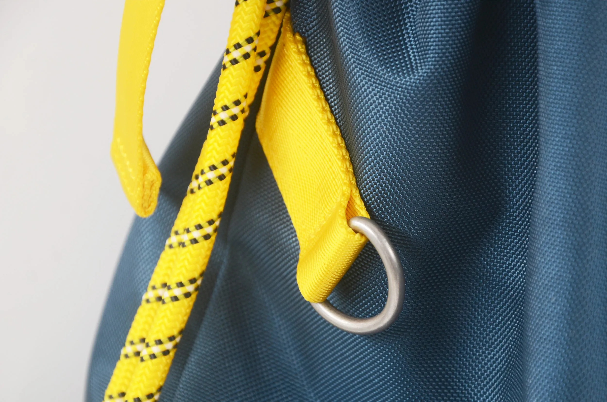 <A 000a54> Fungolia Premium drawstring backpack (Navy/Yellow)