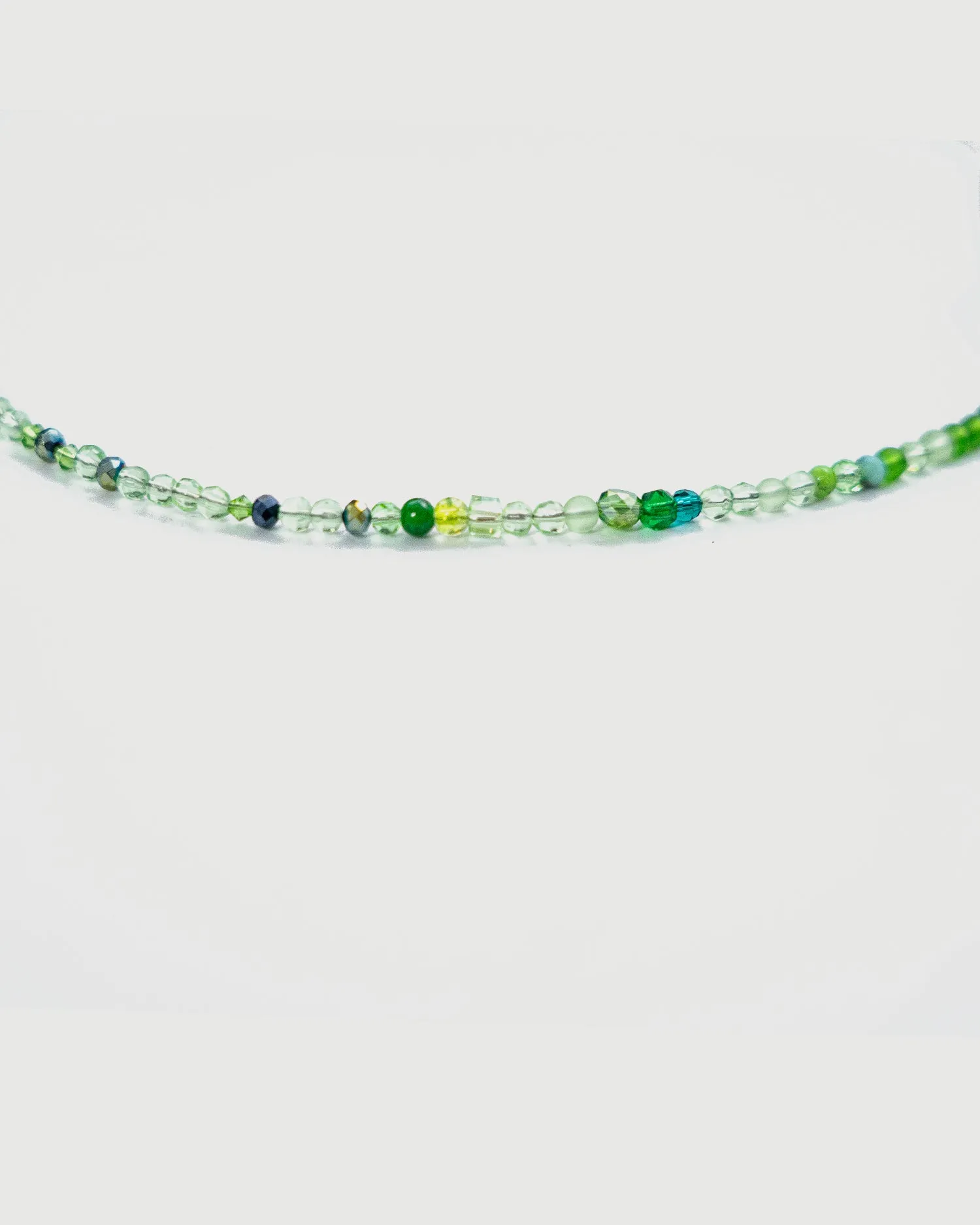 MICRO PINE NECKLACE