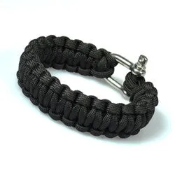 PARACORD BRACELET WITH D-SHACKLE