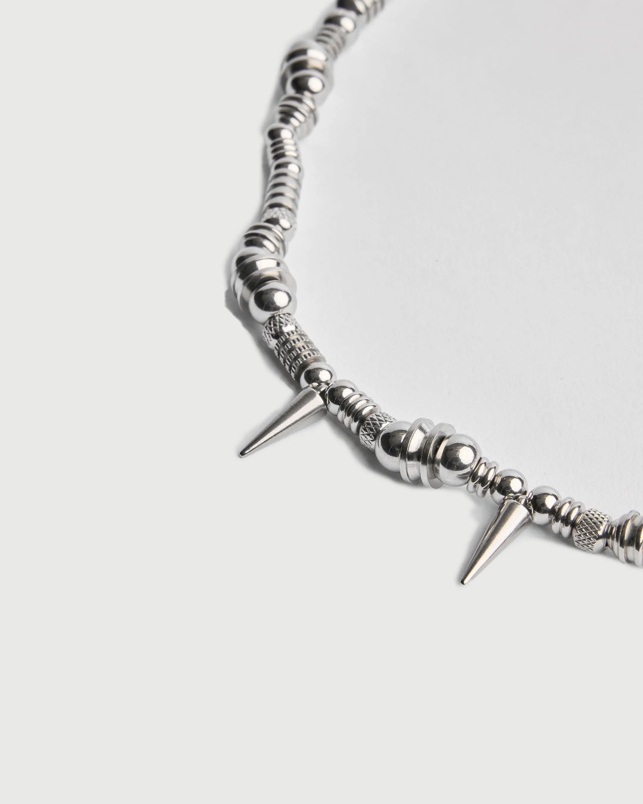 SPIKE NECKLACE