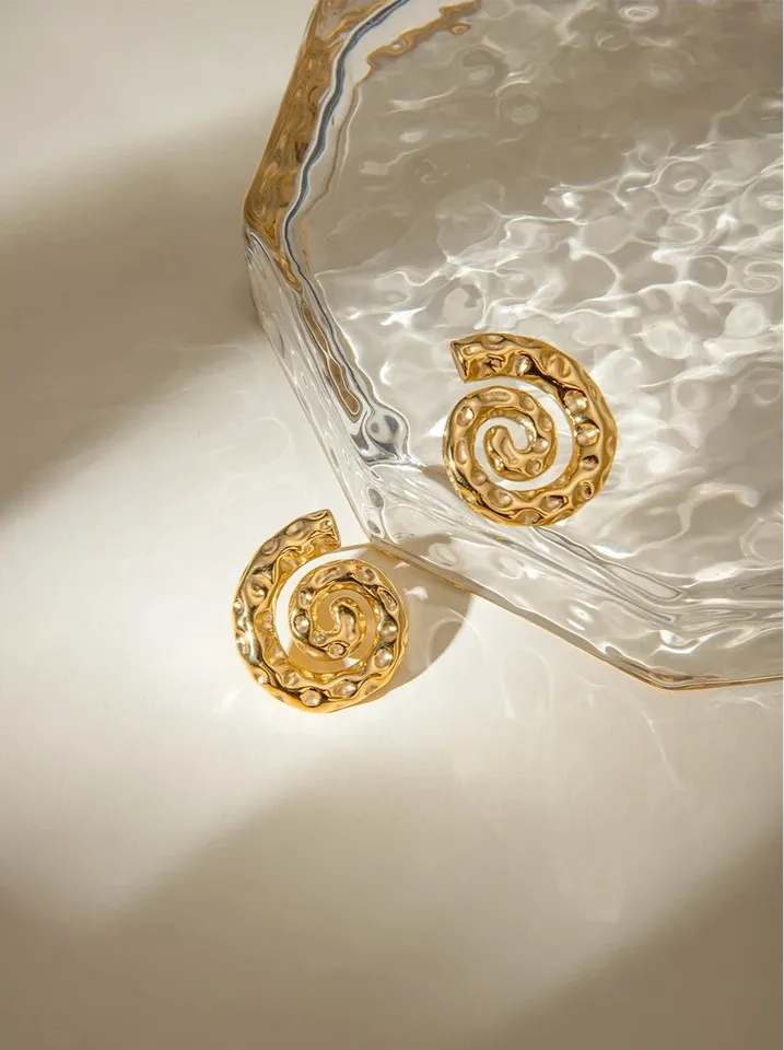 Spiral Hammered Grain Thread Earrings