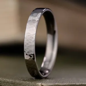 The Arche | 4mm Men's Hammered Titanium Wedding Band