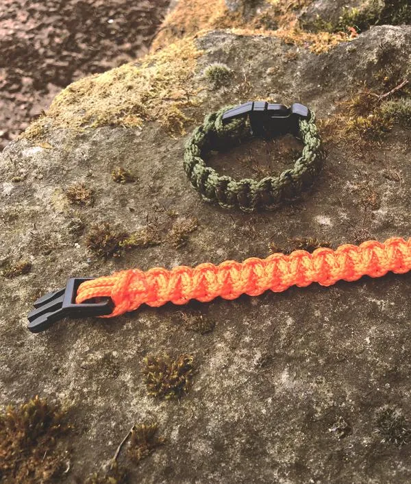 The Den Kit Company Survival Bracelet Kit