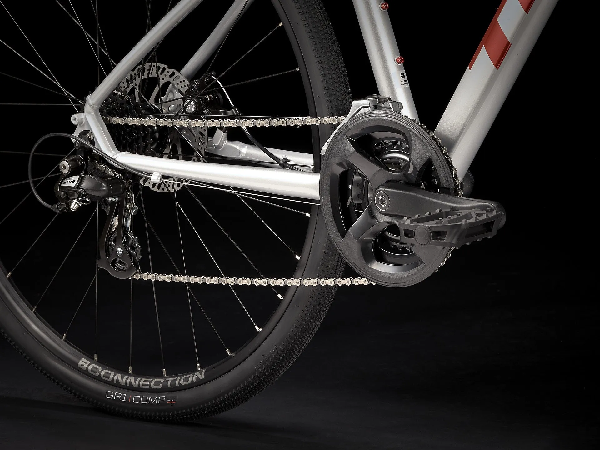 Trek Dual Sport 1 **in store pick-up only**