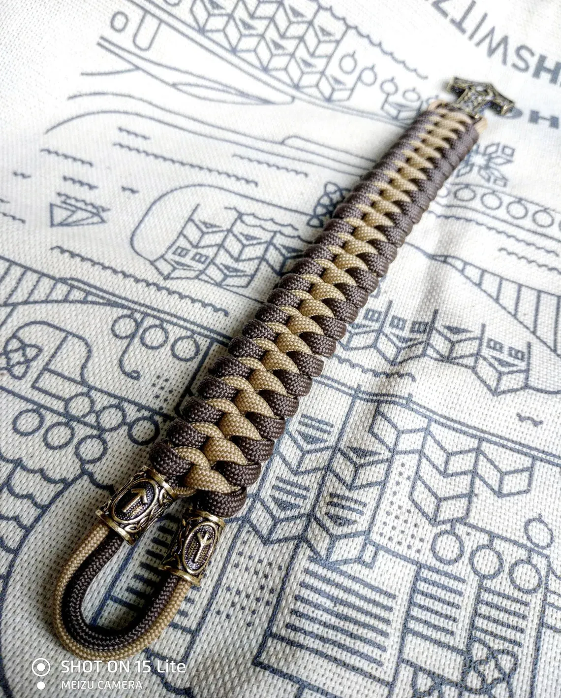 Viking bracelet / Thor's Hammer / Scandinavian jewelry / gift for him / paracord bracelet / parachute cord / viking cuff / biker bangle