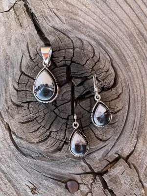 White Buffalo pendant & earring set