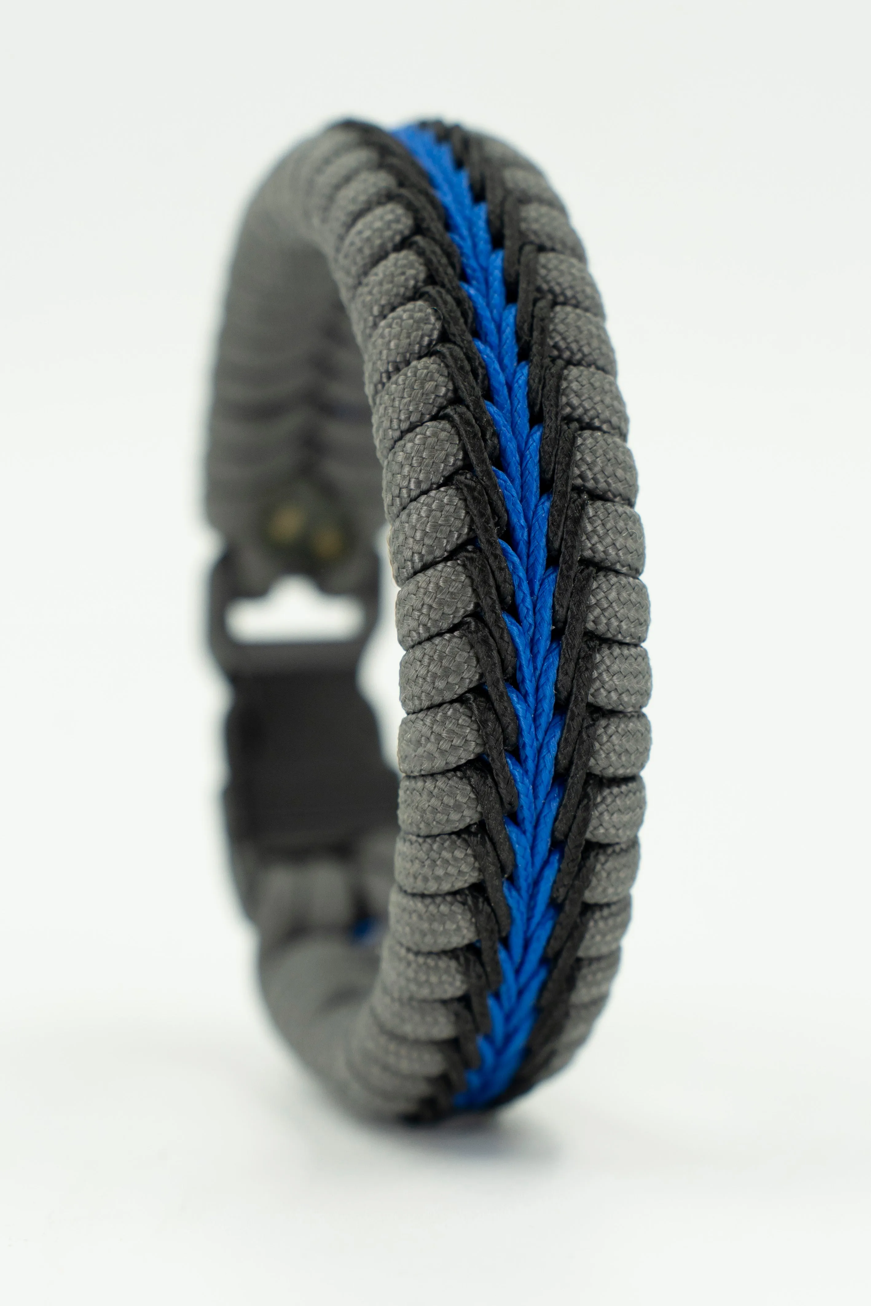 Wide Paracord Fishtail Bracelet (Grey / Blue / Black)
