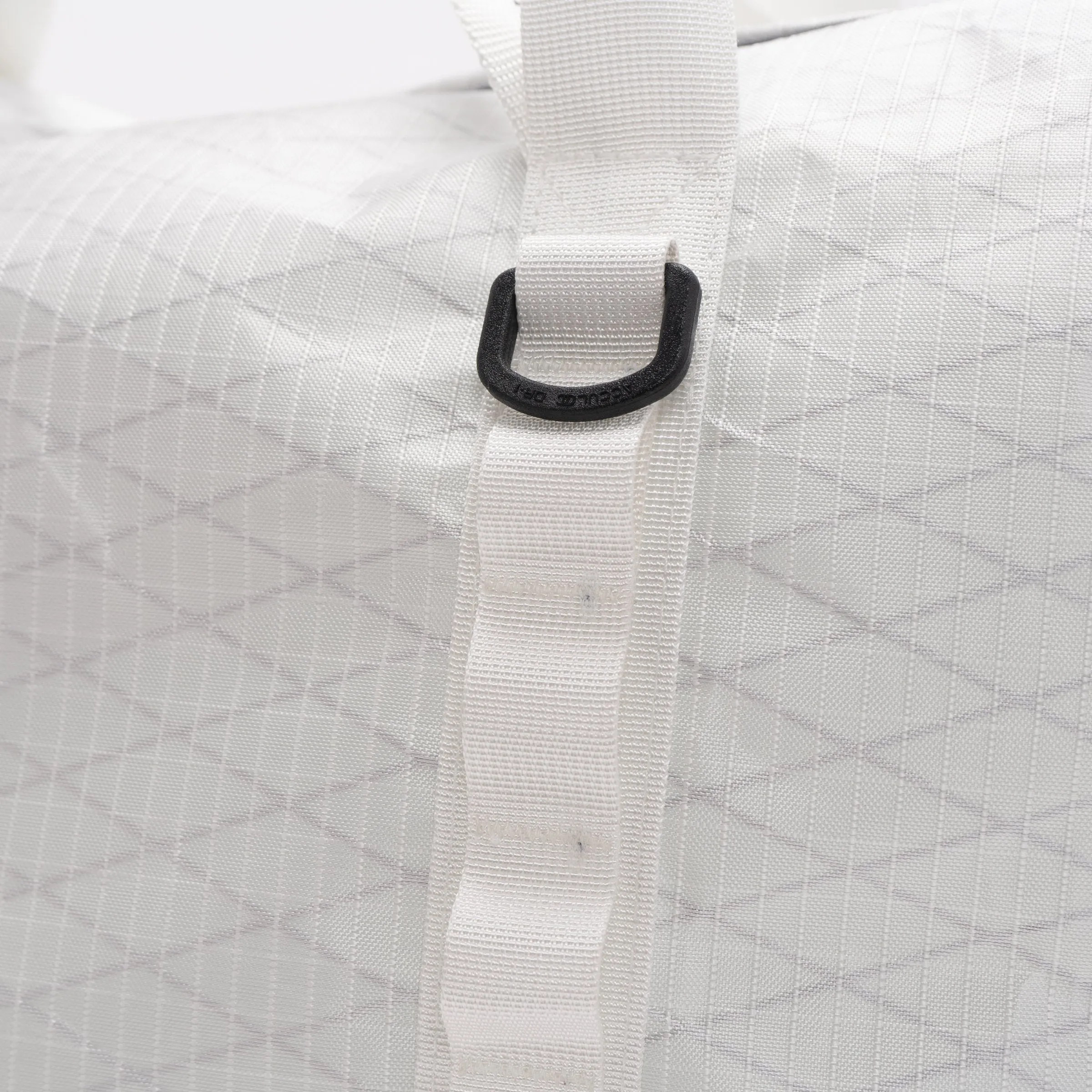 Zip Tote 28L - UVX40